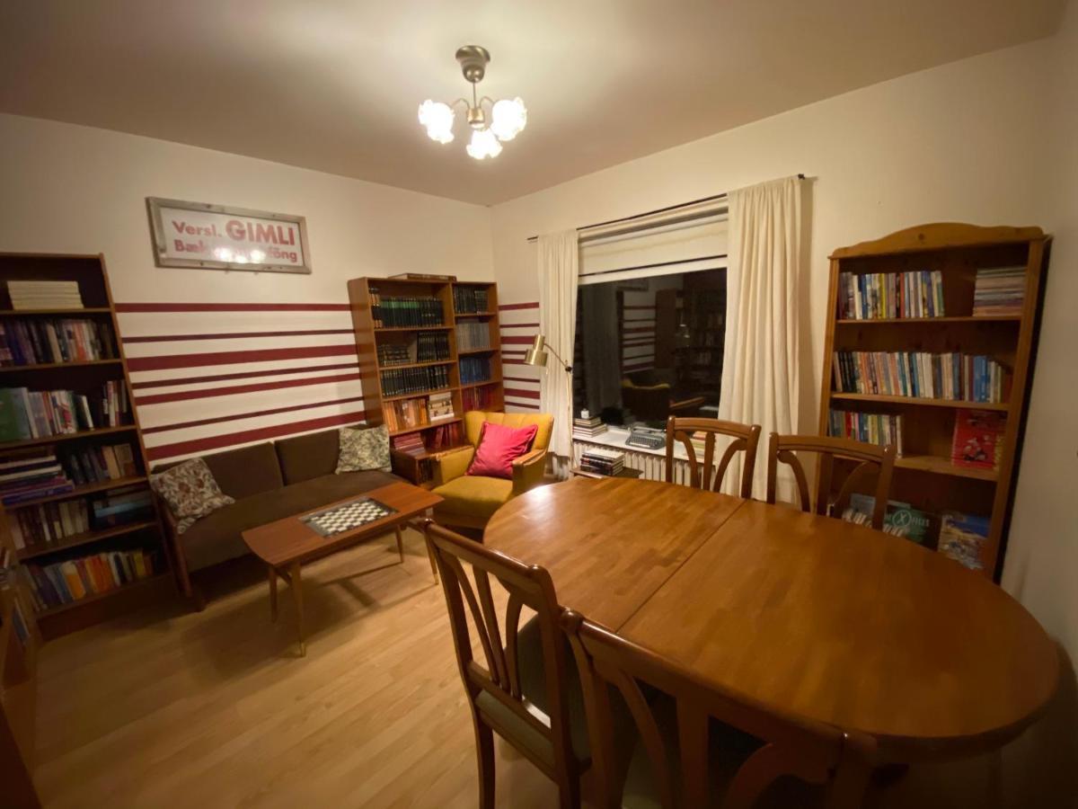 The Bookstore Family Apartment Hellissandur Eksteriør billede