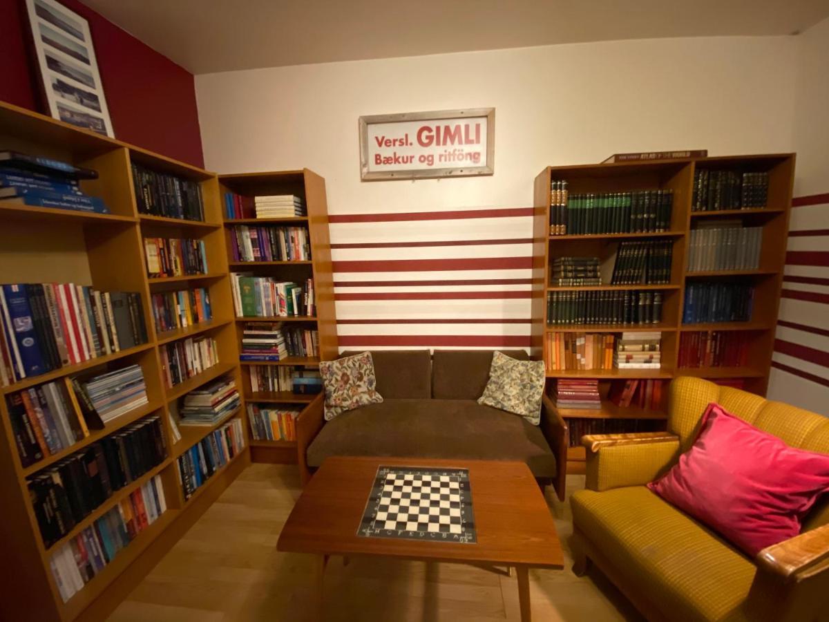 The Bookstore Family Apartment Hellissandur Eksteriør billede
